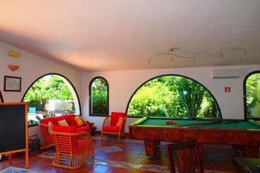 هتل Relais Le Nereidi