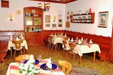 هتل Velden Bacherlwirt