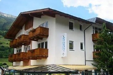 ペンション Aparthotel Garni Schranz
