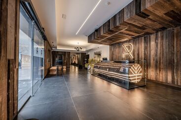 בית מלון כפרי Ravelli Luxury Spa