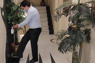 Hotel The Maple Leaf Dlf Cyber City