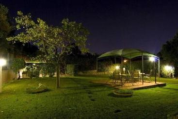 هتل Villino Fiorella