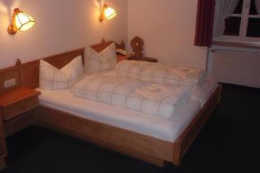 ホテル Am Nockherplatz