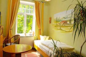 Apart Hotel Halle