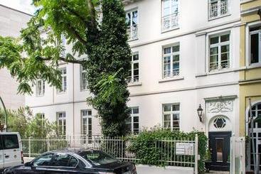 پانسیون Dirazi Guesthouse & Apartments Gmbh