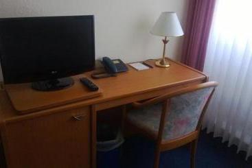 هتل Am Schlosspark Essen