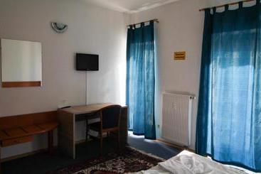 هتل Ahrberg Viertel