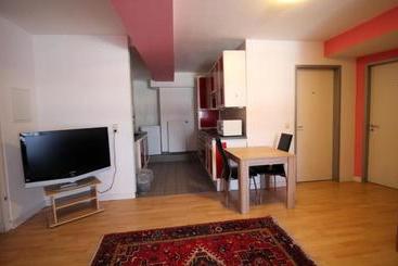 هتل Ahrberg Viertel