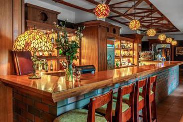 Mlyn Hotel & Spa