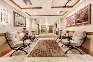 هتل آپارتمان Luxury Ski In, Ski Out 2 Bedroom Mountain Residence In The Heart Of Lionshead Village With Heated Sl