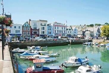 קוטג'' 7 Charles Street