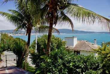 تختخواب و صبحانه Residencial Kalpas