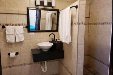 פנסיון Sir Angel's Guesthouse