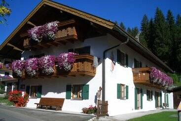 پانسیون Gästehaus Maurer