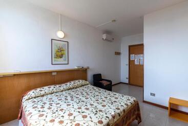 Отель Albergo Ristorante Lucciola