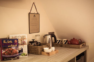 هتل Ziggurat Boutique