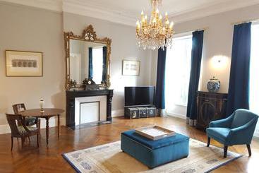 پانسیون Le Tardif, Noble Guesthouse