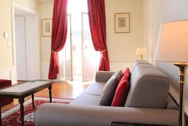پانسیون Le Tardif, Noble Guesthouse