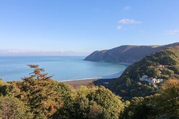 קוטג'' Clooneavin Apartment 6