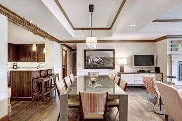 هتل Ritz 3br Mtn View Rrr407