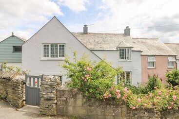 بيت ريفى Parwin