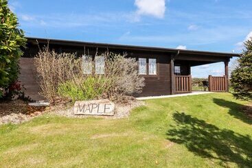 بيت ريفى Maple Lodge