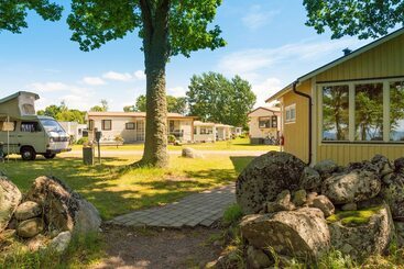 בית מלון כפרי First Camp Ekerum