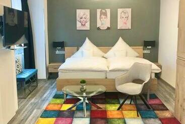 호텔 Garni Brauerei Keller