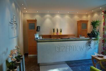 בית מלון כפרי Zur Linde