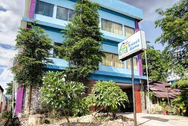هتل Oyo 3903 Sweethome Syariah Guesthouse