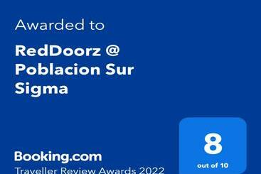 호텔 Reddoorz @ Poblacion Sur Sigma