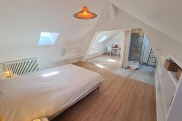 پانسیون Le Saint Christophe   Mairie D Aubervilliers Ligne 12