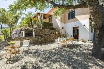 관광객 아파트 Casa Vacanze La Quercia