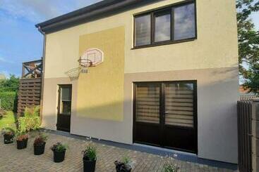 پانسیون Nicas Guest House