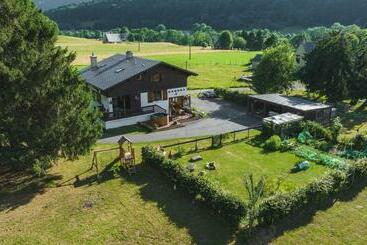 민박 Chalet Ouréa