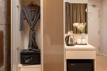 هتل آپارتمان Centrestage Petaling Jaya  Perfect Host