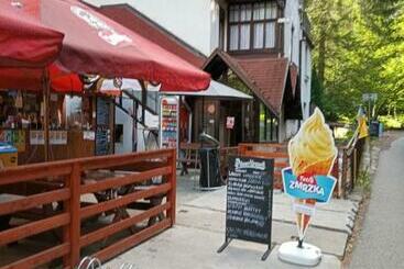 پانسیون Lucerna