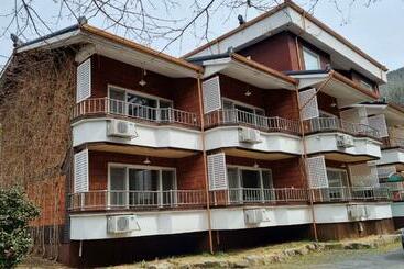 펜션 Moon Hyo House 1