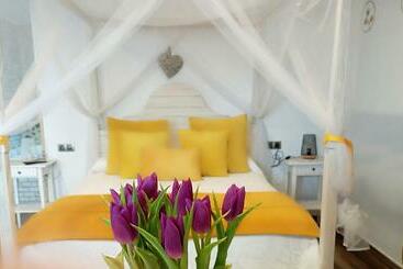 فندق Escapada Romantica Con Jacuzzi Y Vistas Al Castillo De Trevejo