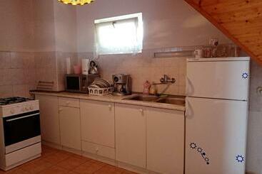 펜션 Kékturás Tóra Nyíló Privát Bérlemény