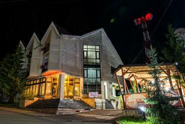 פנסיון Vila Pellegrin