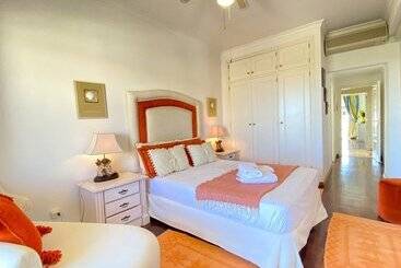 آپارتمانهای توریستها Vilamoura Central 2 With Pool By Homing