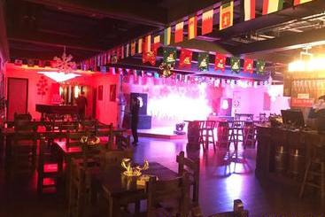 The Hot Spring Hotel Of The Hot Club Beijing