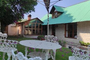 Hotel Cabañas Los Cactus