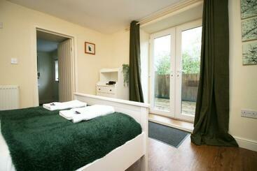 관광객 아파트 Llareggub By Staystaycations