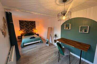游客公寓 Yellowhouse   Teleworking  Wifi   Cosyhousebyjanna