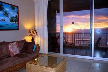 هتل Menehune Shores