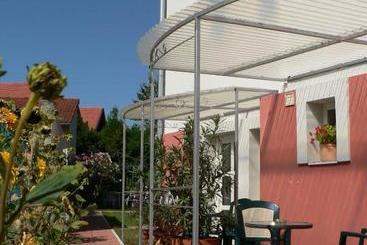 پانسیون Guest House Móritz