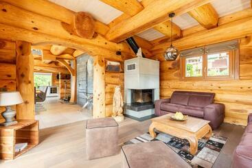 Жильё для туристов Chalet Whistler   Tout équipé   Terrasse