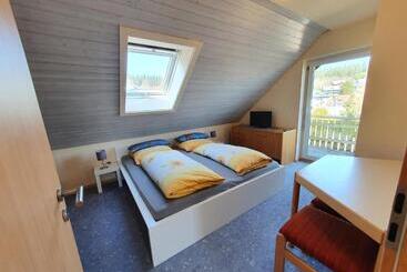 Жильё для туристов Ferienhaus Sonnengelb Im Herzen Des Schwarzwaldes